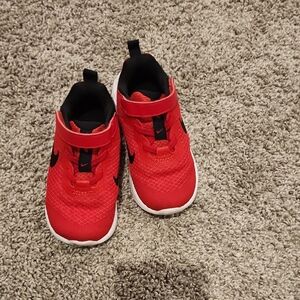 Nike Kids Red and Black Hook-and-Loop Sneakers